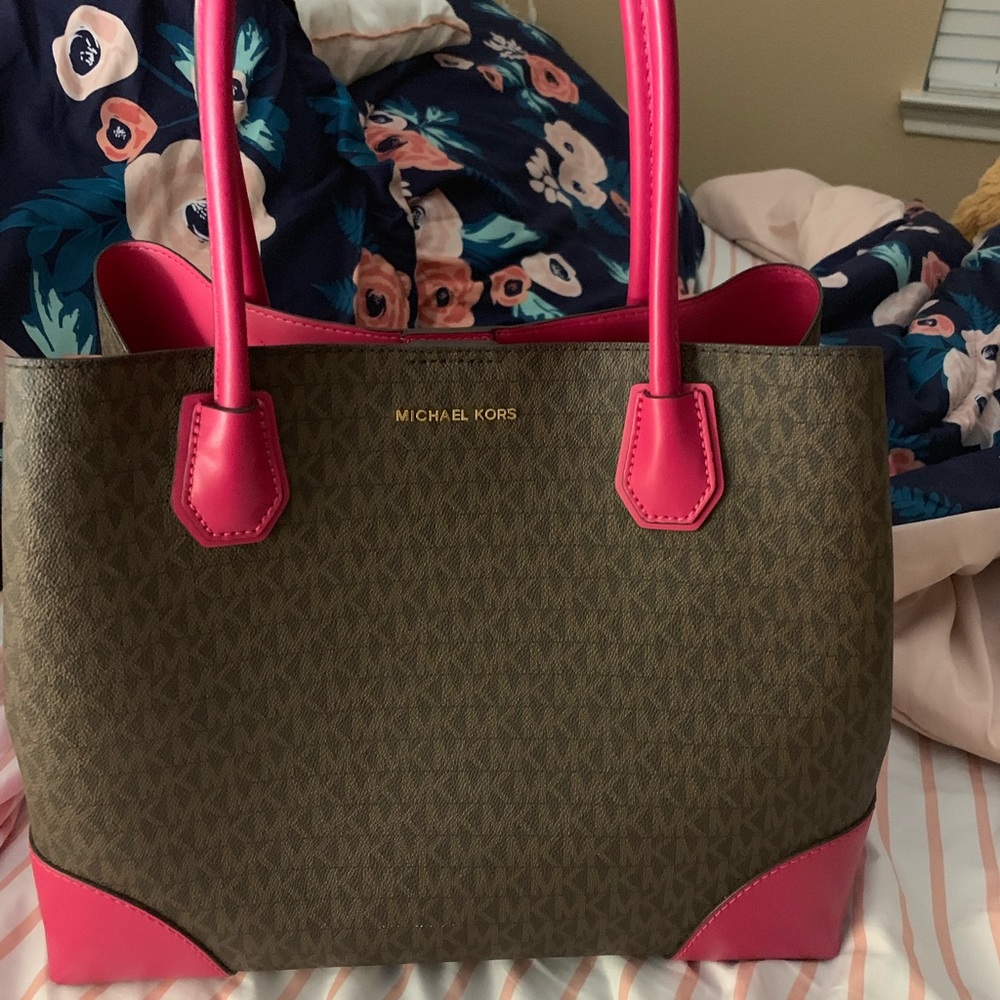 Michael kors purse